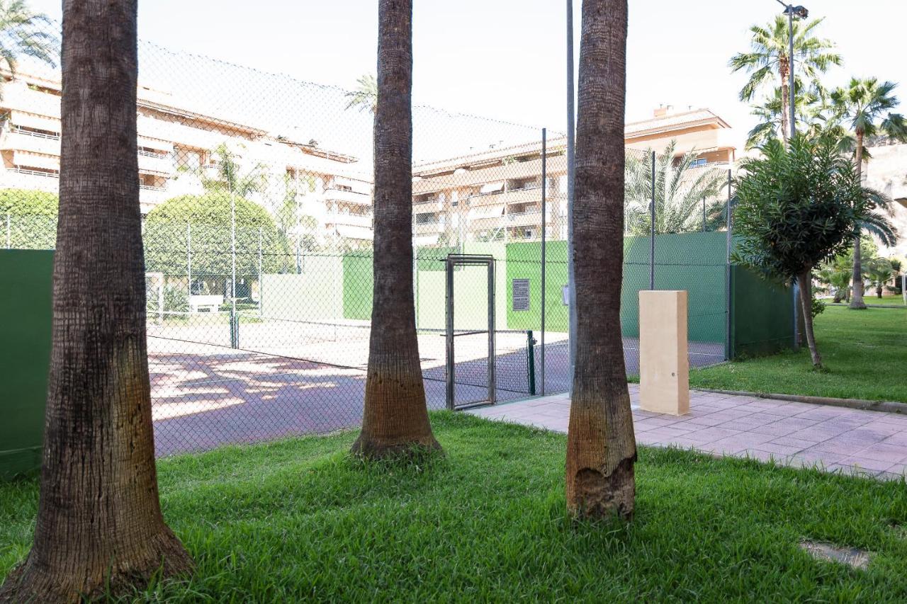 Beach Paradise Flat In Denia Centre W/ Large Pool المظهر الخارجي الصورة